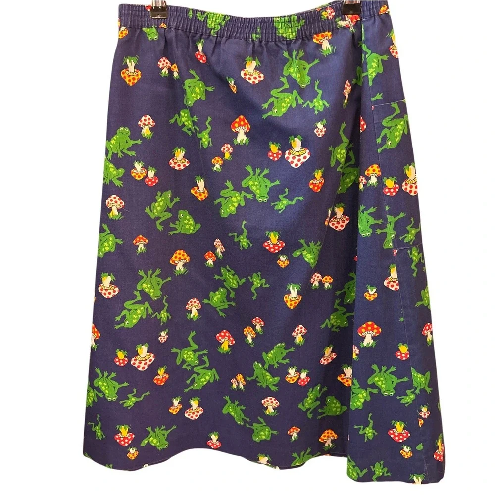 Vintage MP Selections Frog Mushroom Skirt Cottagecore Goblincore Whimsical